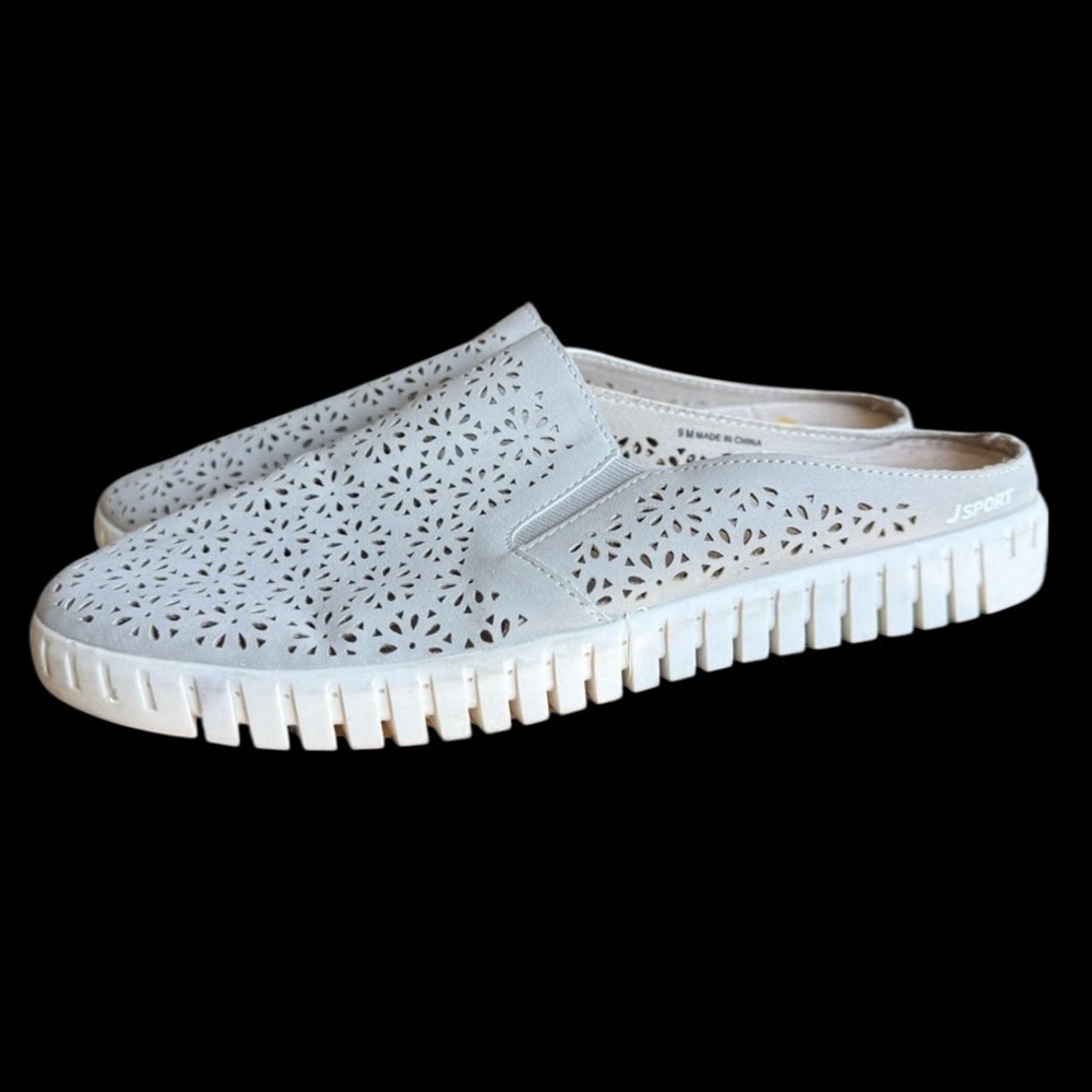 . J SPORT by JANBU ladies slides excellent condition size 9 grey. - Picture 2 of 11